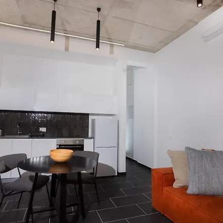 Apartment Bridge House