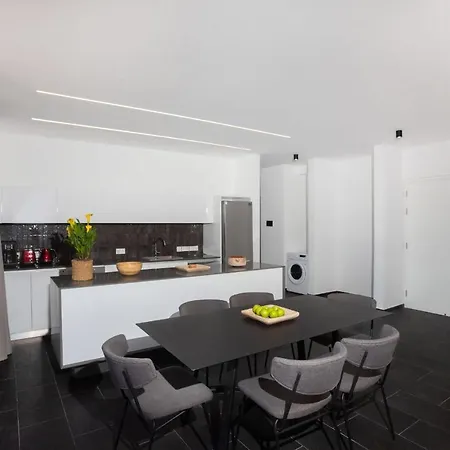 Bridge House 201 - 3Br Penthouse