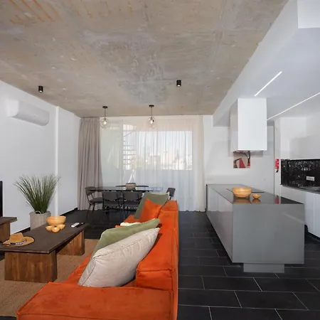 Apartment Bridge House *