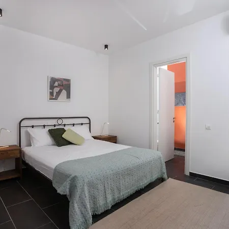Bridge House Apartment *