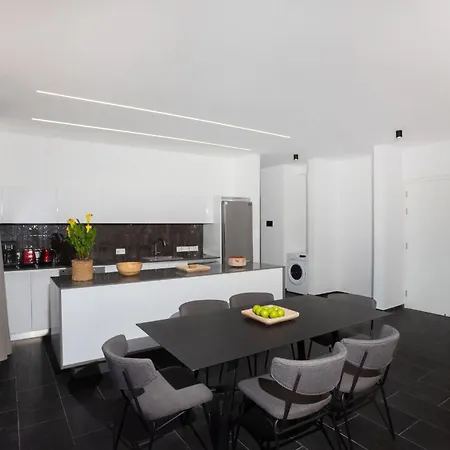 Bridge House 201 - 3br Penthouse Apartment *