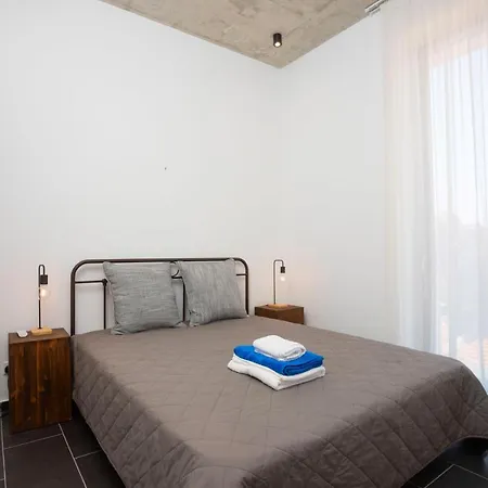 Bridge House 201 - 3Br Penthouse *