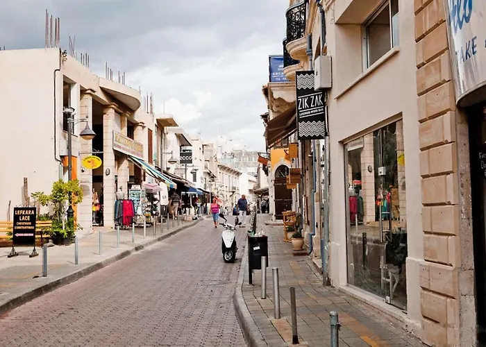 Bridge House 201 - 3br Penthouse