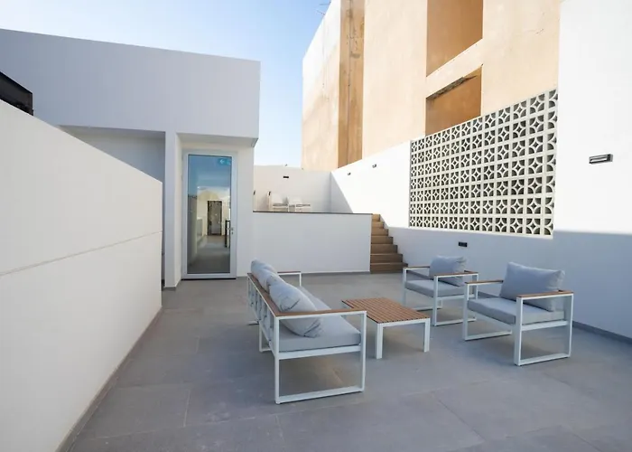 Bridge House 201 - 3br Penthouse